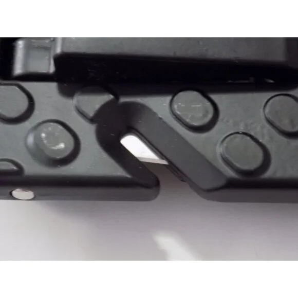 Universal Fit Car Door Step for Car Roof Access with Glass Breaker Safety Hammer - Picture 5 of 7